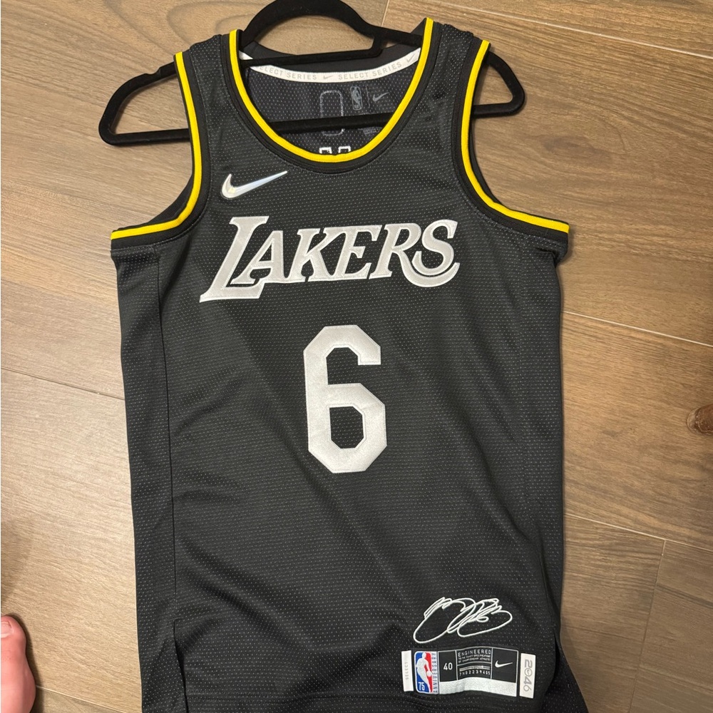 Nike Lakers LeBron James Black Jersey